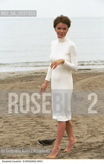 Nome:.CAVALLOTTI ELISABETTA.Descrizione:.CINEMA ATTRICE IN SPIAGGIA.Credit:.©Graziano Arici/Rosebud2 Costo:.A.Nazione:.ITALIA.Cittˆ:..Data:.1999.