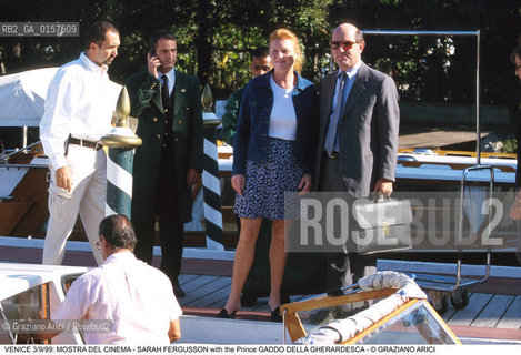 Nome:.FERGUSSON SARAH.Descrizione:.CON IL PRINCIPE GADDO DELLA GHERARDESCA / MOSTRA DEL CINEMA.Credit:.©Graziano Arici/Rosebud2 Costo:.A.Nazione:.GRAN BRETAGNA.Cittˆ:.VENEZIA.Data:.1999.