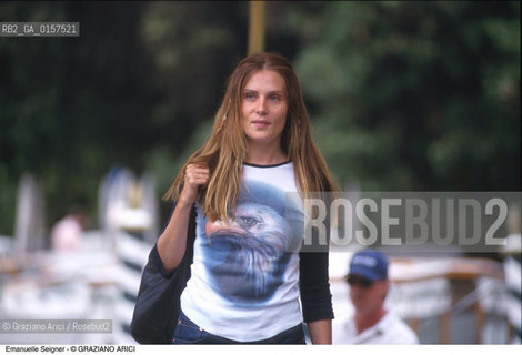 Nome:.SEIGNER EMMANUELLE.Descrizione:.CINEMA ATTRICE.Credit:.©Graziano Arici/Rosebud2 Costo:.A.Nazione:.FRANCIA.Cittˆ:..Data:.1999.