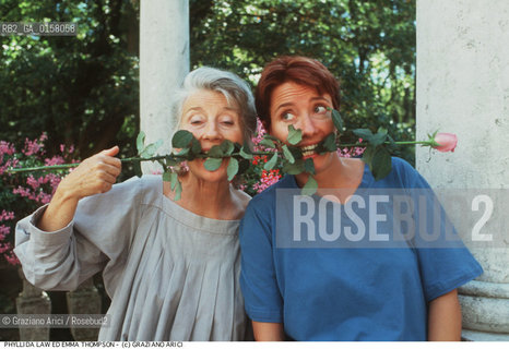 Nome: .THOMPSON EMMA.Descrizione:.CINEMA ATTRICE / CON LA MADRE PHYLLIDA LAW E ROSA (FIORE).Credit: ©Graziano Arici/Rosebud2 Costo: .A.Nazione: .GRAN BRETAGNA.Cittˆ: ..Data: .1997
