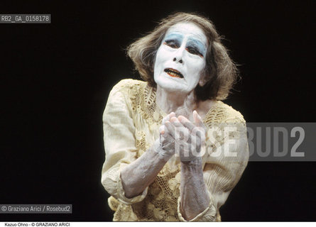 Nome:.KAZUO OHNO.Descrizione:.TEATRO BUTOH DANZA BALLERINO.Credit:.©Graziano Arici/Rosebud2 Costo:.A.Nazione:.GIAPPONE.Cittˆ:..Data:.1999.