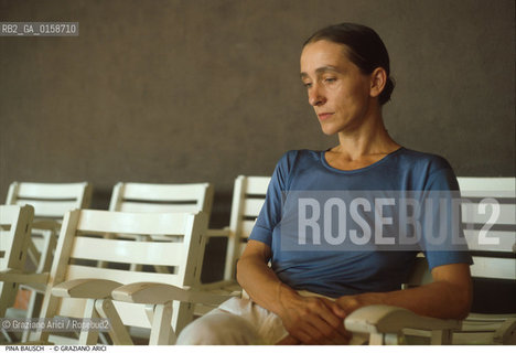Caption: Nome: .BAUSCH PINA.Descrizione: .DANZA COREOGRAFA BALLERINA SIGARETTA.Credit: ©Graziano Arici/Rosebud2 / rosebud2.Costo: .A.Nazione: .GERMANIA.Cittˆ: .VENEZIA.Data: .1989