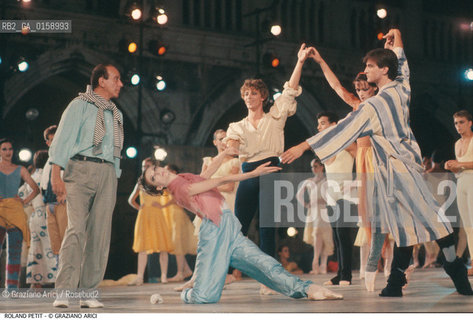 Caption: Nome: .PETIT ROLAND.Descrizione: .DANZA COREOGRAFO/CON BALLERINI.Credit: ©Graziano Arici/Rosebud2 / Costo: .A.Nazione: .FRANCIA.Cittˆ: ..Data: .1986