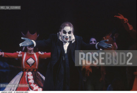 Caption: Nome: .KEMP LINDSAY.Descrizione: .DANZA TEATRO BALLERINO COREOGRAFO MIMO/IN ALICE NEL PAESE DELLE MERAVIGLIE.Credit: ©Graziano Arici/Rosebud2 / Costo: .A.Nazione: .GRAN BRETAGNA.Cittˆ: ..Data: .1993