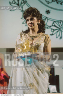 Caption: Nome: .LOLLOBRIGIDA GINA.Descrizione: .CINEMA ATTRICE / CON IL LEONE ALLA CARRIERA MOSTRA.Credit: ©Graziano Arici/Rosebud2 / Costo: .A.Nazione: .ITALIA.Cittˆ: ..Data: .1992