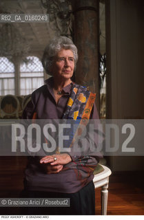 Caption: Nome: .ASHCROFT PEGGY.Descrizione: .CINEMA ATTRICE.Credit: ©Graziano Arici/Rosebud2 / Costo: .A.Nazione: .GRAN BRETAGNA.Cittˆ: ..Data: .1989