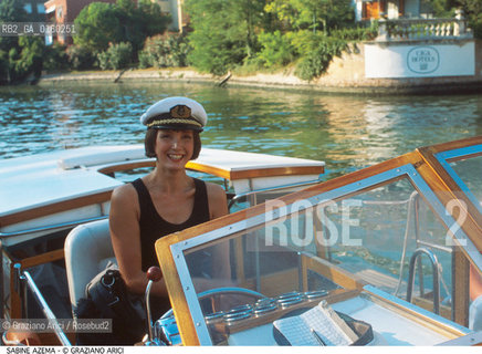 Caption: Nome: .AZEMA SABINE.Descrizione: .CINEMA ATTRICE CAPPELLO BARCA.Credit: ©Graziano Arici/Rosebud2 / Costo: .A.Nazione: .FRANCIA.Cittˆ: ..Data: .1992