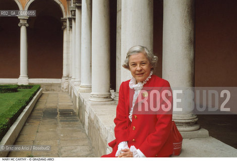 Caption: Nome: .MC CARTHY MARY.Descrizione: .ANTROPOLOGIA ANTROPOLOGA SAGGISTA/ALLA FONDAZIONE CINI A VENEZIA .Credit: ©Graziano Arici/Rosebud2 / Costo: .A.Nazione: .USA.Cittˆ: ..Data: .1994