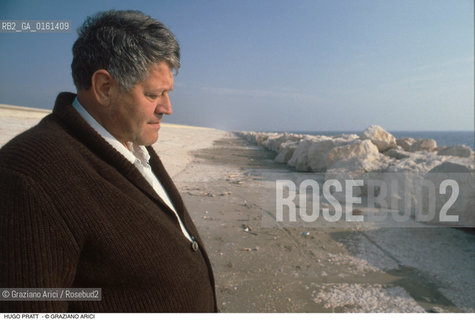Caption: Nome: .PRATT HUGO.Descrizione: .DISEGNATORE DI FUMETTI CORTO MALTESE/AL MARE MURAZZI.Credit: ©Graziano Arici/Rosebud2 / Costo: .A.Nazione: .ITALIA.Cittˆ: ..Data: .198?