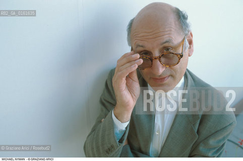 Caption: Nome: .NYMAN MICHAEL.Descrizione: .MUSICA CLASSICA CINEMA COMPOSITORE CONTEMPORANEO COLONNE SONORE/CON OCCHIALI.Credit: ©Graziano Arici/Rosebud2 / Costo: .A.Nazione: .GRAN BRETAGNA.Cittˆ: ..Data: .1992