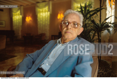 Caption: Nome: .PETRASSI GOFFREDO.Descrizione: .MUSICA CLASSICA COMPOSITORE CONTEMPORANEO/CON OCCHIALI.Credit: ©Graziano Arici/Rosebud2 / Costo: .A.Nazione: .ITALIA.Cittˆ: ..Data: .1991