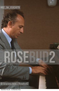Caption: Nome: .POLLINI MAURIZIO.Descrizione: .MUSICA CLASSICA PIANISTA/AL PIANOFORTE.Credit: ©Graziano Arici/Rosebud2 / Costo: .A.Nazione: .ITALIA.Cittˆ: ..Data: .1992