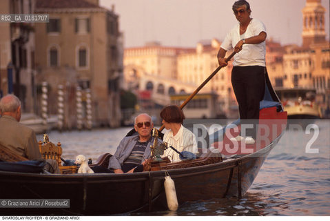 Caption: Nome: .RICHTER SVIATOSLAV.Descrizione: .MUSICA CLASSICA PIANISTA/IN GONDOLA A VENEZIA.Credit: ©Graziano Arici/Rosebud2 / Costo: .A.Nazione: .RUSSIA.Cittˆ: .VENEZIA.Data: .1993