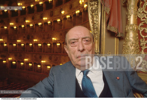 Caption: Nome: .SICILIANI FRANCESCO.Descrizione: .MUSICA CLASSICA COMPOSITORE CONTEMPORANEO ORGANIZZATORE MUSICALE/NEL GRAN TEATRO LA FENICE.Credit: ©Graziano Arici/Rosebud2 / Costo: .A.Nazione: .ITALIA.Cittˆ: ..Data: .1995