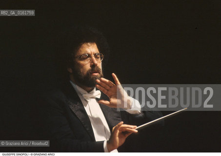 Caption: Nome: .SINOPOLI GIUSEPPE.Descrizione: .MUSICA CLASSICA DIRETTORE DORCHESTRA/DIRIGE.Credit: ©Graziano Arici/Rosebud2 / Costo: .A.Nazione: .ITALIA.Cittˆ: ..Data: .1995