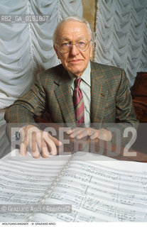 Caption: Nome: .WAGNER WOLFANG.Descrizione: .MUSICA CLASSICA DIRETTORE DORCHESTRA PRESIDENTE DEL FESTIVAL DI BAYREUTH NIPOTE DEL COMPOSITORE RICHARD WAGNER/CON SPARTITO.Credit: ©Graziano Arici/Rosebud2 / Costo: .A.Nazione: .GERMANIA.Cittˆ: ..Data: .1992