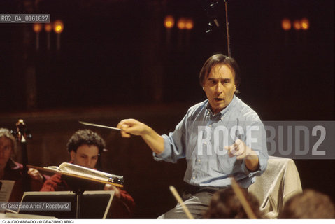 Caption: Nome: .ABBADO CLAUDIO.Descrizione: .MUSICA CLASSICA DIRETTORE DORCHESTRA.CLASSIC MUSIC CONDUCTOR  .Credit: ©Graziano Arici/Rosebud2 / Costo: .A.Nazione: .ITALIA.ITALY.Cittˆ: ..Data: .1992
