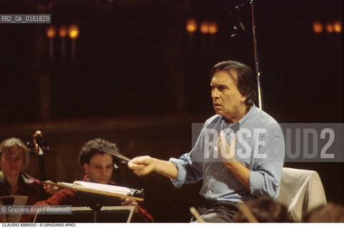 Caption: Nome: .ABBADO CLAUDIO.Descrizione: .MUSICA CLASSICA DIRETTORE DORCHESTRA.CLASSIC MUSIC CONDUCTOR  .Credit: ©Graziano Arici/Rosebud2 / Costo: .A.Nazione: .ITALIA.ITALY.Cittˆ: ..Data: .1992