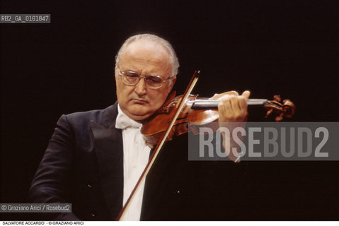 Caption: Nome: .ACCARDO SALVATORE.Descrizione: .MUSICA CLASSICA VIOLINISTA/AL VIOLINO.Credit: ©Graziano Arici/Rosebud2 / Costo: .A.Nazione: .ITALIA.Cittˆ: ..Data: .1996