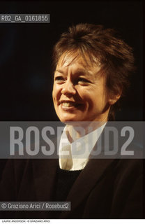Caption: Nome: .ANDERSON LAURIE.Descrizione: .MUSICA ELETTRONICA ROCK MULTIMEDIA COMPOSITRICE CONTEMPORANEA CANTANTE VIOLINISTA.Credit: ©Graziano Arici/Rosebud2 / Costo: .A.Nazione: .USA.Cittˆ: ..Data: .1996