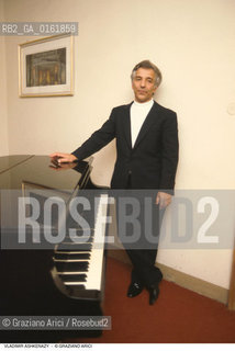 Caption: Nome: .ASHKENAZY VLADIMIR.Descrizione: .MUSICA CLASSICA PIANISTA/AL PIANOFORTE.Credit: ©Graziano Arici/Rosebud2 / Costo: .A.Nazione: .UCRAINA.Cittˆ: ..Data: .1991