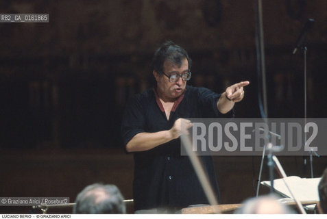 Caption: Nome: .BERIO LUCIANO.Descrizione: .MUSICA CLASSICA ELETTRONICA COMPOSITORE CONTEMPORANEO/DIRIGE.Credit: ©Graziano Arici/Rosebud2 / Costo: .A.Nazione: .ITALIA.Cittˆ: ..Data: .Nome: .1993