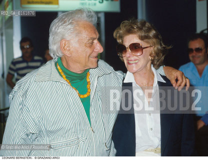 Caption: Nome: .BERNSTEIN LEONARD.Descrizione: .MUSICA CLASSICA COMPOSITORE DIRETTORE DORCHESTRA/CON LA SORELLA.Credit: ©Graziano Arici/Rosebud2 / Costo: .A.Nazione: .USA.Cittˆ: ..Data: .1991