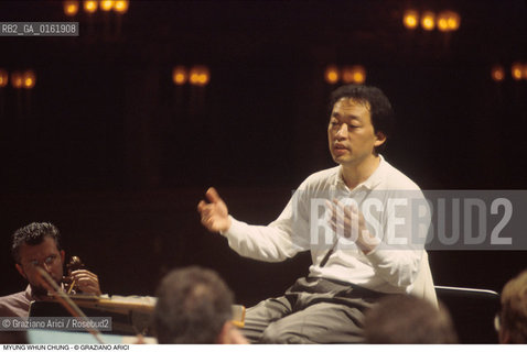 Caption: Nome: .CHUNG MYUNG WHUN.Descrizione: .MUSICA CLASSICA DIRETTORE DORCHESTRA PIANISTA.Credit: ©Graziano Arici/Rosebud2 / Costo: .A.Nazione: .COREA.Cittˆ: ..Data: .1994