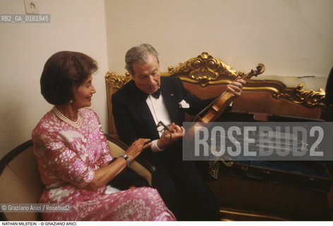 Caption: Nome: .MILSTEIN NATHAN.Descrizione: .MUSICA CLASSICA VIOLINISTA/CON LA MOGLIE/VIOLINO.Credit: ©Graziano Arici/Rosebud2 / Costo: .A.Nazione: .USA.Cittˆ: ..Data: .1991