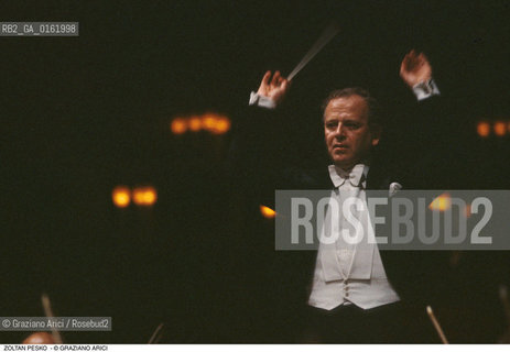 Caption: Nome: .PESKO ZOLTAN.Descrizione: .MUSICA CLASSICA DIRETTORE DORCHESTRA COMPOSITORE CONTEMPORANEO/DIRIGE.Credit: ©Graziano Arici/Rosebud2 / Costo: .A.Nazione: .UNGHERIA.Cittˆ: ..Data: .1987