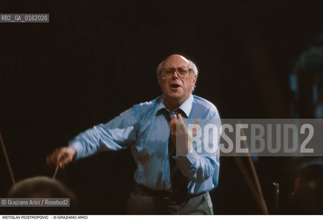 Caption: Nome: .ROSTROPOVIC MSTISLAV.Descrizione: .MUSICA CLASSICA DIRETTORE DORCHESTRA VIOLONCELLISAT/DIRIGE.Credit: ©Graziano Arici/Rosebud2 / Costo: .A.Nazione: .RUSSIA.Cittˆ: ..Data: .1994
