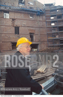Caption: Nome: .WAGNER WOLFANG.Descrizione: .MUSICA CLASSICA DIRETTORE DORCHESTRA PRESIDENTE DEL FESTIVAL DI BAYREUTH NIPOTE DEL COMPOSITORE RICHARD WAGNER/AL TEATRO LA FENICE .Credit: ©Graziano Arici/Rosebud2 / Costo: .A.Nazione: .GERMANIA.Cittˆ: ..Data: .1992