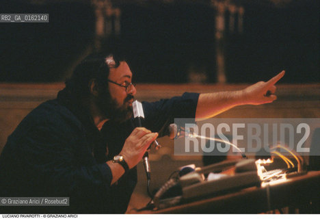 Caption: Nome: .PAVAROTTI LUCIANO.Descrizione: .MUSICA CLASSICA CANTANTE LIRICO TENORE/ALLA REGIA DE LA FAVORITA.Credit: ©Graziano Arici/Rosebud2 / Costo: .A.Nazione: .ITALIA.Cittˆ: ..Data: .1990