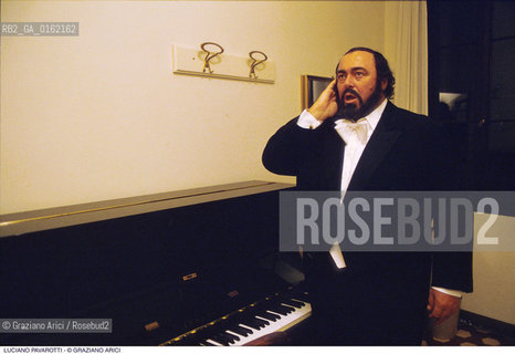 Caption: Nome: .PAVAROTTI LUCIANO.Descrizione: .MUSICA CLASSICA CANTANTE LIRICO TENORE/PIANOFORTE.Credit: ©Graziano Arici/Rosebud2 / Costo: .A.Nazione: .ITALIA.Cittˆ: ..Data: .1993