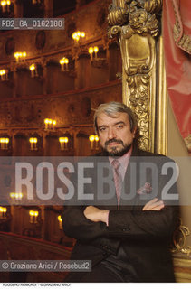 Caption: Nome: .RAIMONDI RUGGERO.Descrizione: .MUSICA CLASSICA CANTANTE LIRICO BASSO-BARITONO/NEL GRAN TEATRO LA FENICE.Credit: ©Graziano Arici/Rosebud2 / Costo: .A.Nazione: .ITALIA.Cittˆ: ..Data: .1994