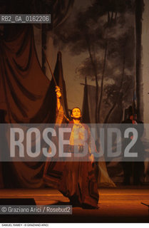 Caption: Nome: .RAMEY SAMUEL.Descrizione: .MUSICA CLASSICA CANTANTE LIRICO BASSO-BARITONO/CON UN COSTUME DI SCENA NELLLOPERA ATTILA .Credit: ©Graziano Arici/Rosebud2 / Costo: .A.Nazione: .USA.Cittˆ: ..Data: .1993