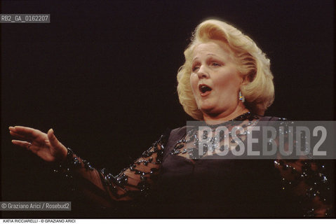 Caption: Nome: .RICCIARELLI KATIA.Descrizione: .MUSICA CLASSICA CANTANTE LIRICA.Credit: ©Graziano Arici/Rosebud2 / Costo: .A.Nazione: .ITALIA.Cittˆ: ..Data: .1996