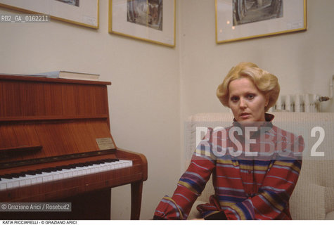 Caption: Nome: .RICCIARELLI KATIA.Descrizione: .MUSICA CLASSICA CANTANTE LIRICA/PIANOFORTE.Credit: ©Graziano Arici/Rosebud2 / Costo: .A.Nazione: .ITALIA.Cittˆ: ..Data: .1987