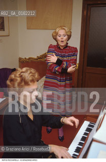 Caption: Nome: .RICCIARELLI KATIA.Descrizione: .MUSICA CLASSICA CANTANTE LIRICA/PIANOFORTE.Credit: ©Graziano Arici/Rosebud2 / Costo: .A.Nazione: .ITALIA.Cittˆ: ..Data: .1987