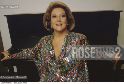 Caption: Nome: .SERRA LUCIANA.Descrizione: .MUSICA CLASSICA CANTANTE LIRICA SOPRANO/PIANOFORTE.Credit: ©Graziano Arici/Rosebud2 / Costo: .A.Nazione: .ITALIA.Cittˆ: ..Data: .1993