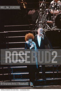Caption: Nome: .VANONI ORNELLA.Descrizione: .MUSICA POP CANTANTE/CON IL CANTAUTORE GINO PAOLI.Credit: ©Graziano Arici/Rosebud2 / Costo: .A.Nazione: .ITALIA.Cittˆ: ..Data: .1993