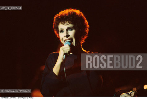 Caption: Nome: .VANONI ORNELLA.Descrizione: .MUSICA POP CANTANTE.Credit: ©Graziano Arici/Rosebud2 / Costo: .A.Nazione: .ITALIA.Cittˆ: ..Data: .1991