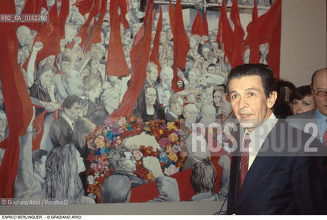 Caption: Nome: .BERLINGUER ENRICO.Descrizione: .POLITICO SEGRETARIO DEL PARTITO COMUNISTA ITALIANO (PCI) 1972-84  / FUNERALI DI TOGLIATTI DI GUTTUSO / ROSSO.Credit: ©Graziano Arici/Rosebud2 / Costo: .A.Nazione: .ITALIA.ITALY.Cittˆ: ..Data: .1984