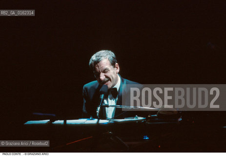 Caption: Nome: .CONTE PAOLO.Descrizione: .MUSICA POP JAZZ CANTAUTORE PIANISTA.Credit: ©Graziano Arici/Rosebud2 / Costo: .A.Nazione: .ITALIA.Cittˆ: ..Data: .1996