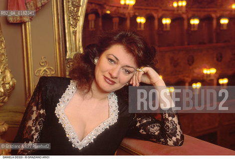 Caption: Nome: .DESSI DANIELA.Descrizione: .MUSICA CLASSICA CANTANTE LIRICA SOPRANO/NEL GRAN TEATRO LA FENICE  .Credit: ©Graziano Arici/Rosebud2 / Costo: .A.Nazione: .ITALIA.Cittˆ: ..Data: .1995