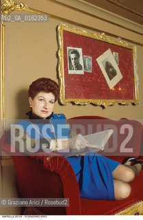 Caption: Nome: .DEVIA MARIELLA.Descrizione: .MUSICA CLASSICA CANTANTE LIRICA SOPRANO/NEL GRAN TEATRO LA FENICE.Credit: ©Graziano Arici/Rosebud2 / Costo: .A.Nazione: .ITALIA.Cittˆ: ..Data: .1995