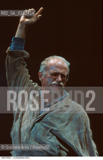 Caption: Nome: .PAOLI GINO.Descrizione: .MUSICA POP CANTAUTORE.Credit: ©Graziano Arici/Rosebud2 / Costo: .A.Nazione: .ITALIA.Cittˆ: ..Data: .1996