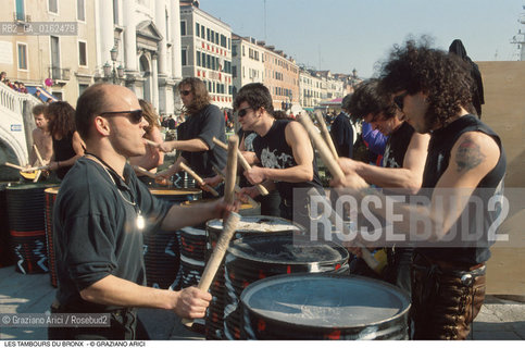 Caption: Nome: .LES TAMBOURS DU BRONX.Descrizione: .MUSICA PERCUSSIONI/A VENEZIA/BIDONI.Credit: ©Graziano Arici/Rosebud2 / Costo: .A.Nazione: .FRANCIA.Cittˆ: .VENEZIA.Data: .1996