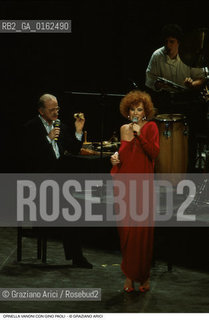 Caption: Nome: .VANONI ORNELLA.Descrizione: .MUSICA POP CANTANTE/CON IL CANTAUTORE GINO PAOLI.Credit: ©Graziano Arici/Rosebud2 / Costo: .A.Nazione: .ITALIA.Cittˆ: ..Data: .1993