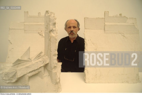 Caption: Nome: .GALLERANI PAOLO.Descrizione: .ARTE SCULTORE BIENNALE.Credit: ©Graziano Arici/Rosebud2 / Costo: .A.Nazione: .ITALIA.Cittˆ: ..Data: .1995